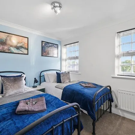Feriehus Lovely 4 Bedroom House In - Sleeps 10 York